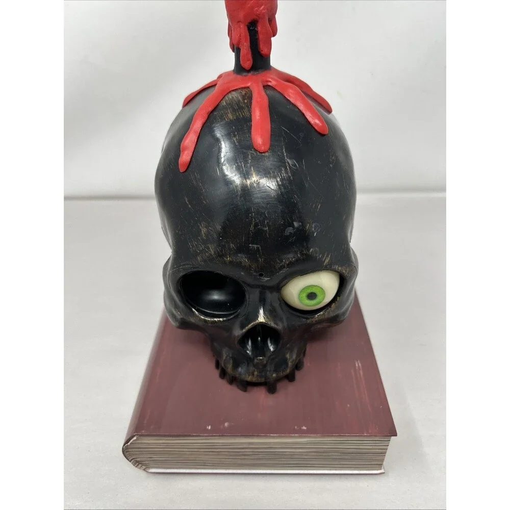 Vintage Gemmy Halloween Talking Skull Decoration Lights & Various Sounds